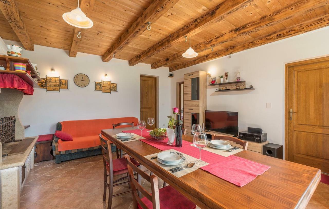 Holiday House Antonio Пореч Екстериор снимка